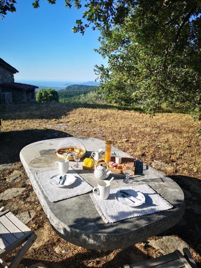 Bed and Breakfast Le Cabanon De Gourdon Bergerie Renove En Pierre Vue Mer Exteriér fotografie